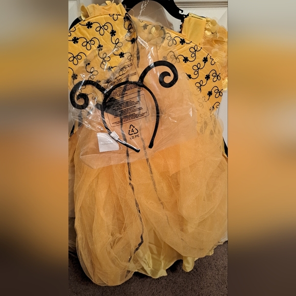 Toddler Sweet Bee Costume - Yellow and Black NWT - Picture 3 of 6